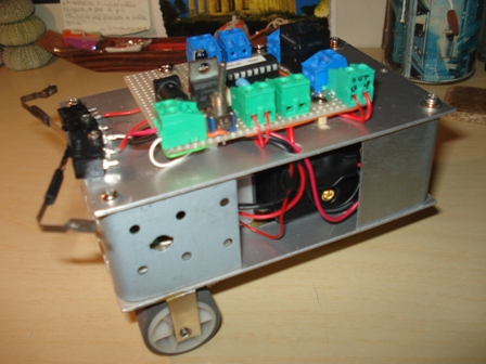 Foto del robot AMIR